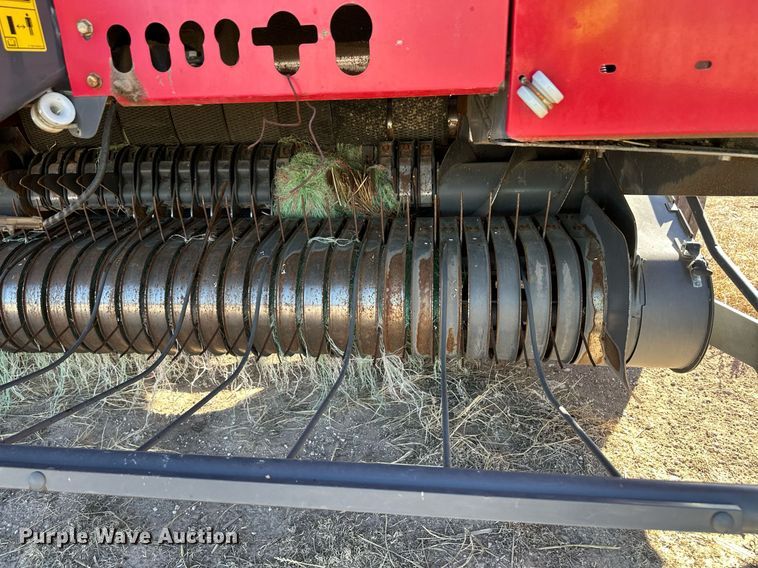 image for item ER8747 2015 Massey Ferguson 2956A round baler