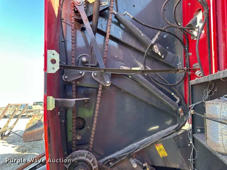 image for item ER8747 2015 Massey Ferguson 2956A round baler