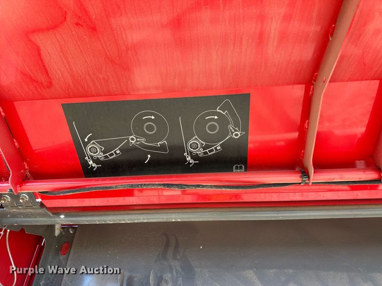 image for item ER8747 2015 Massey Ferguson 2956A round baler