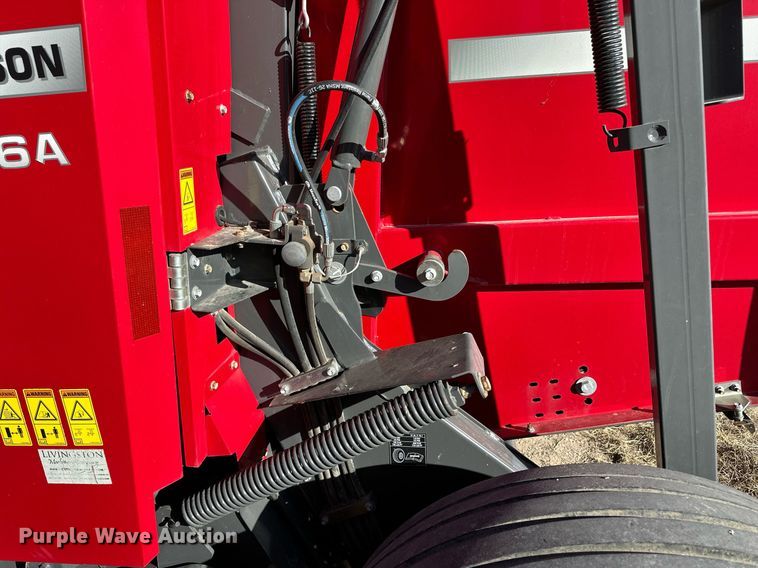 image for item ER8747 2015 Massey Ferguson 2956A round baler