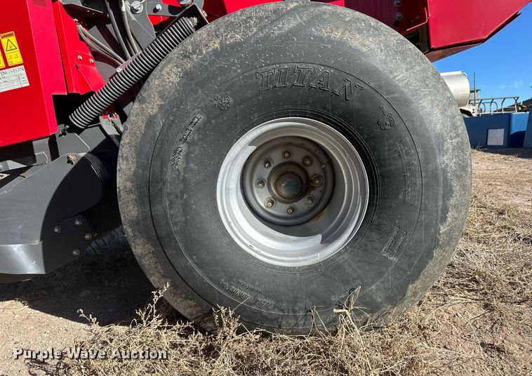 image for item ER8747 2015 Massey Ferguson 2956A round baler
