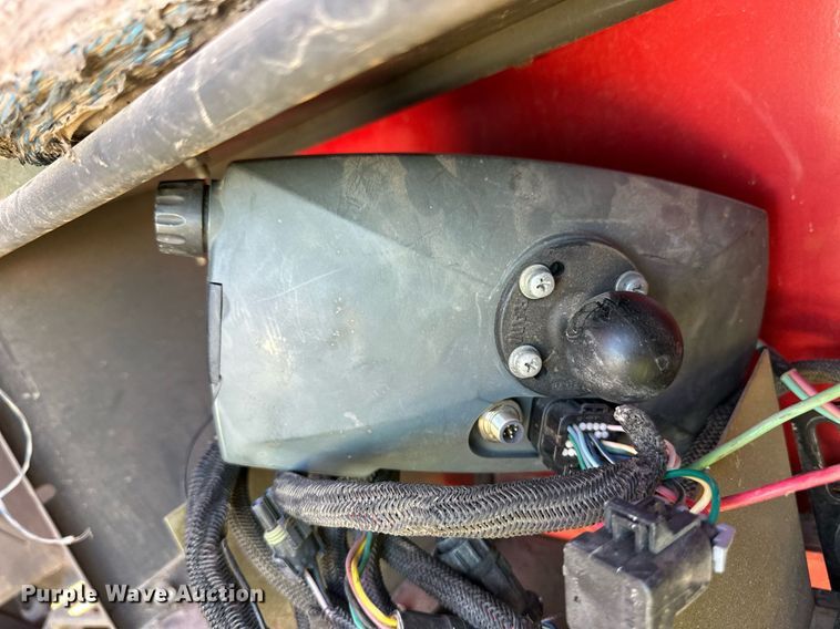 image for item ER8747 2015 Massey Ferguson 2956A round baler