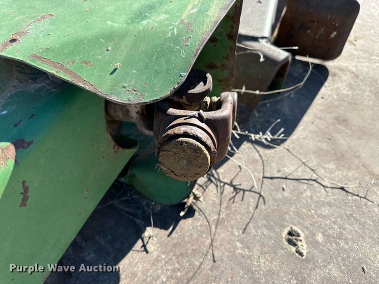 image for item ER8753 John Deere rotary mower