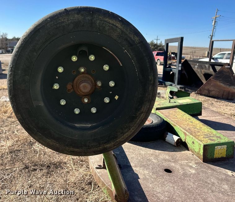 image for item ER8753 John Deere rotary mower