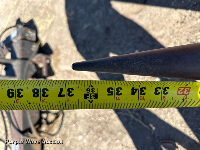 image for item ER8760 Bar F bale spear