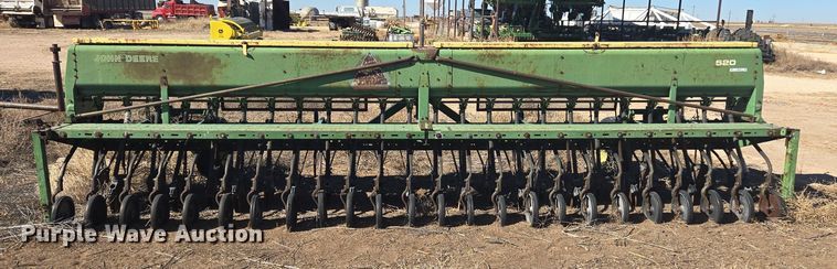 image for item ER8767 John Deere 520 grain drill
