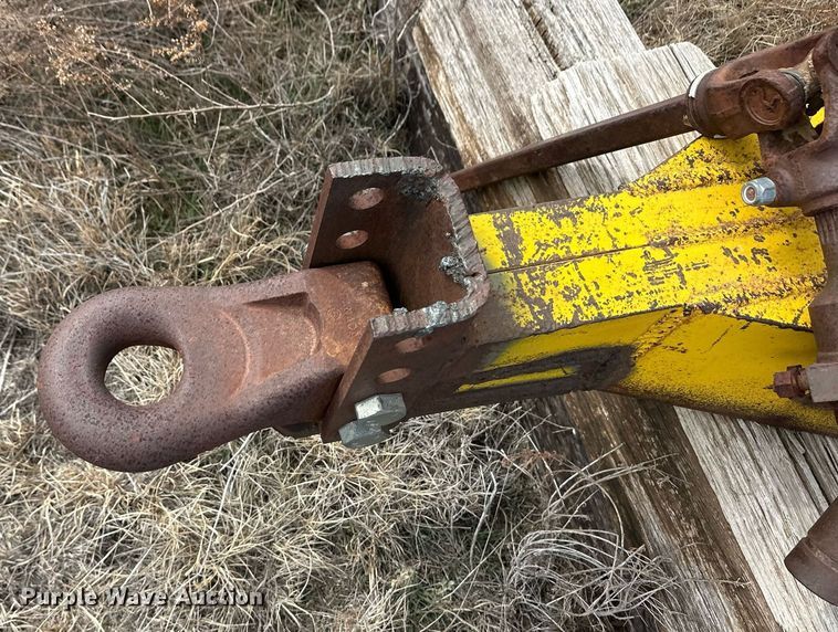 image for item ER8781 Big 12 DK-600 grain cart