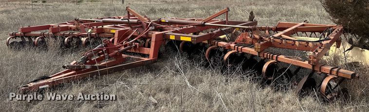 image for item ER8782 Sunflower 4956 tandem disk