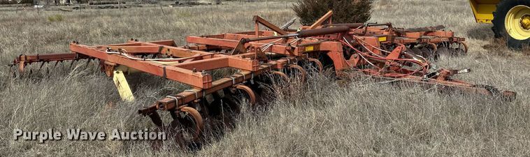 image for item ER8782 Sunflower 4956 tandem disk