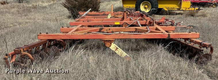 image for item ER8782 Sunflower 4956 tandem disk