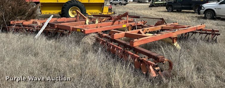 image for item ER8782 Sunflower 4956 tandem disk