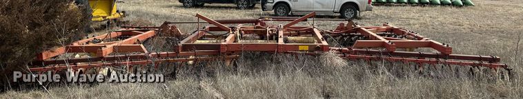 image for item ER8782 Sunflower 4956 tandem disk