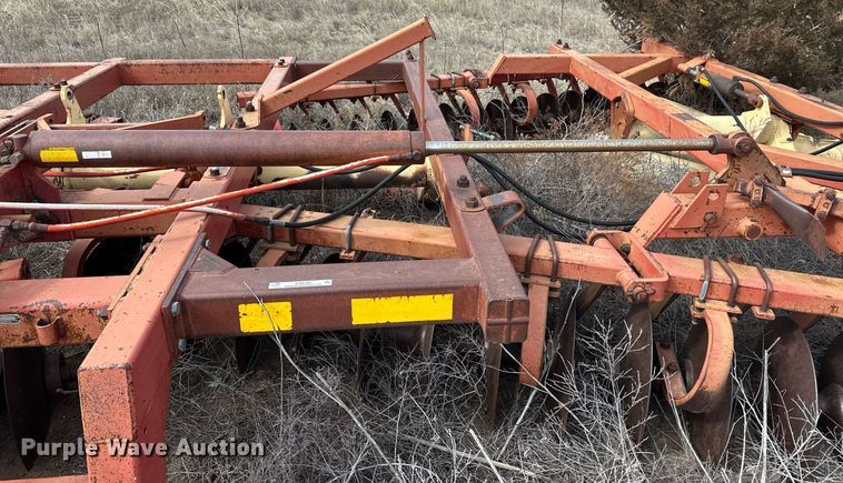 image for item ER8782 Sunflower 4956 tandem disk