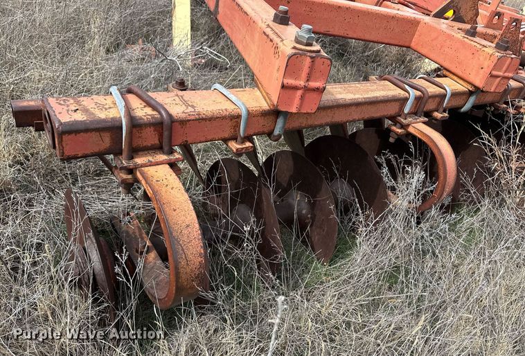 image for item ER8782 Sunflower 4956 tandem disk