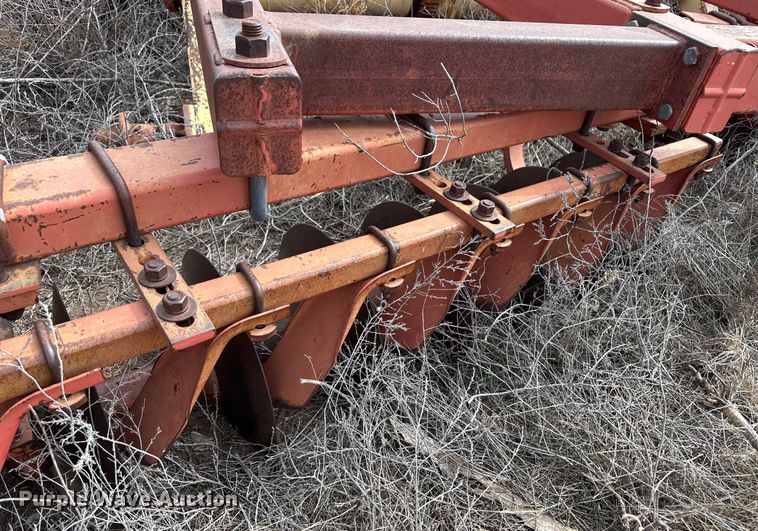 image for item ER8782 Sunflower 4956 tandem disk