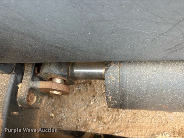 image for item EY9906 1995 Caterpillar Challenger 65C tractor