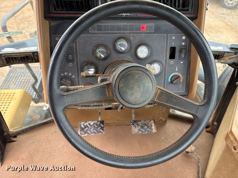 image for item EY9906 1995 Caterpillar Challenger 65C tractor