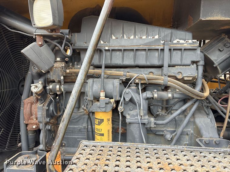 image for item EY9906 1995 Caterpillar Challenger 65C tractor