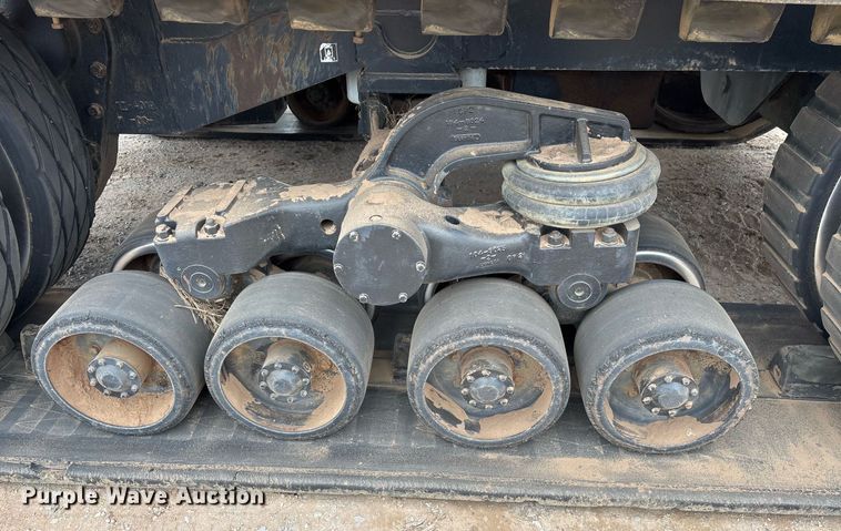 image for item EY9906 1995 Caterpillar Challenger 65C tractor