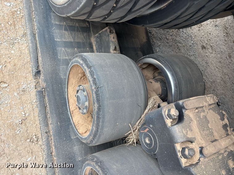 image for item EY9906 1995 Caterpillar Challenger 65C tractor