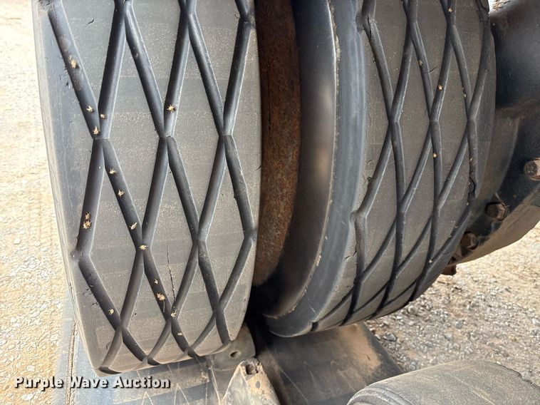 image for item EY9906 1995 Caterpillar Challenger 65C tractor