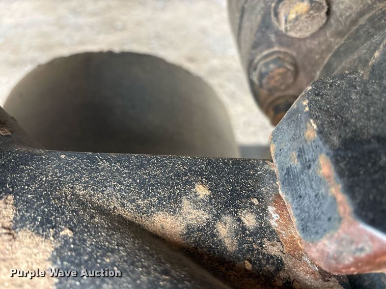 image for item EY9906 1995 Caterpillar Challenger 65C tractor