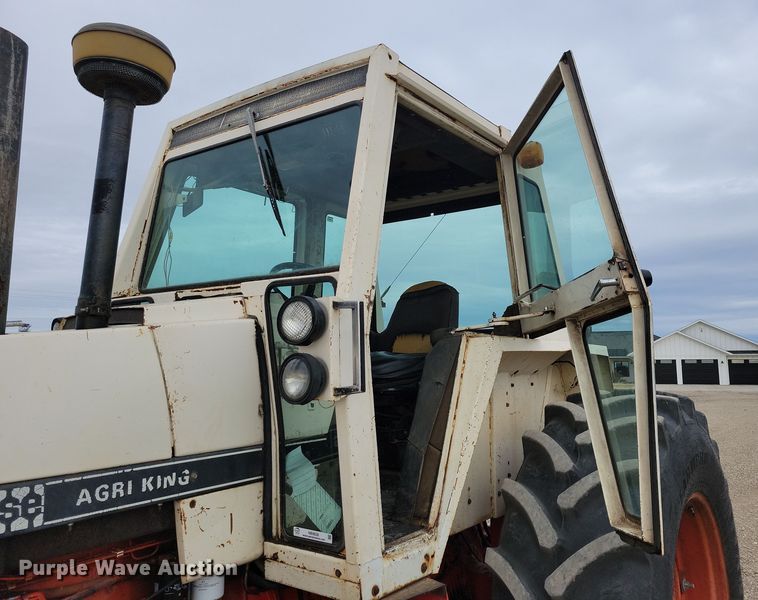 image for item NB9838 1976 Case 1070 tractor