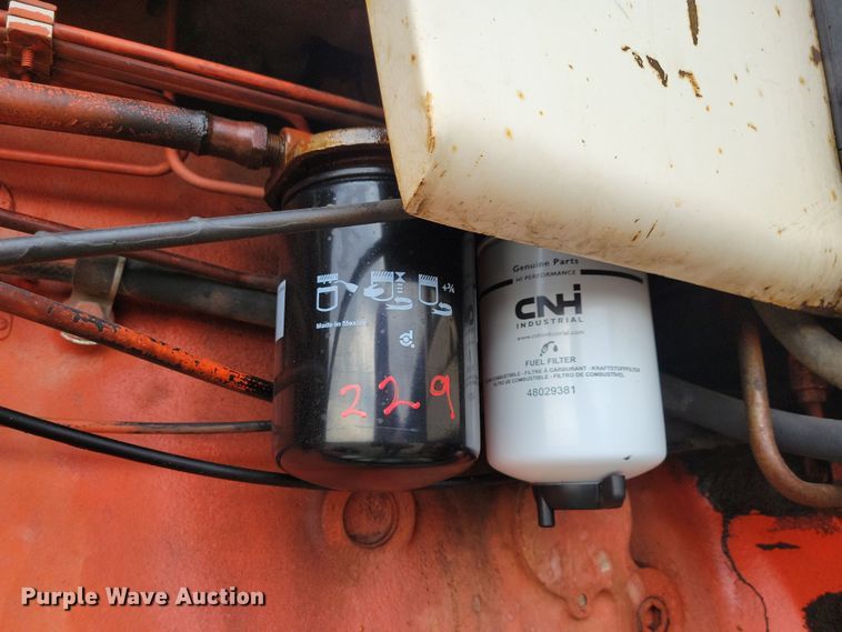 image for item NB9838 1976 Case 1070 tractor