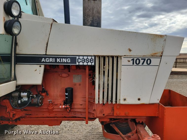 image for item NB9838 1976 Case 1070 tractor