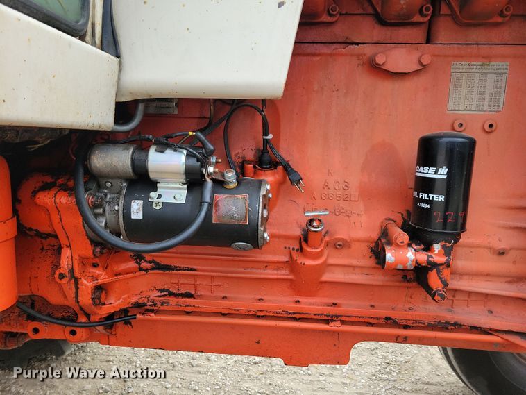 image for item NB9838 1976 Case 1070 tractor