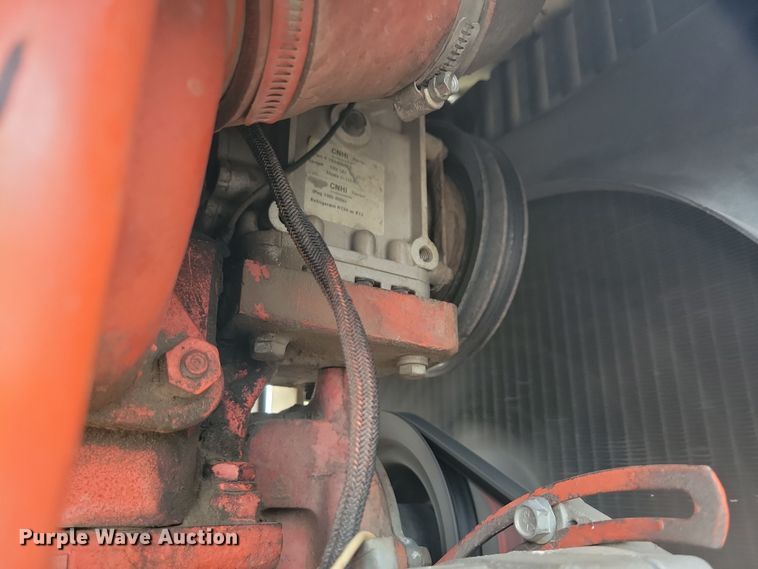 image for item NB9838 1976 Case 1070 tractor