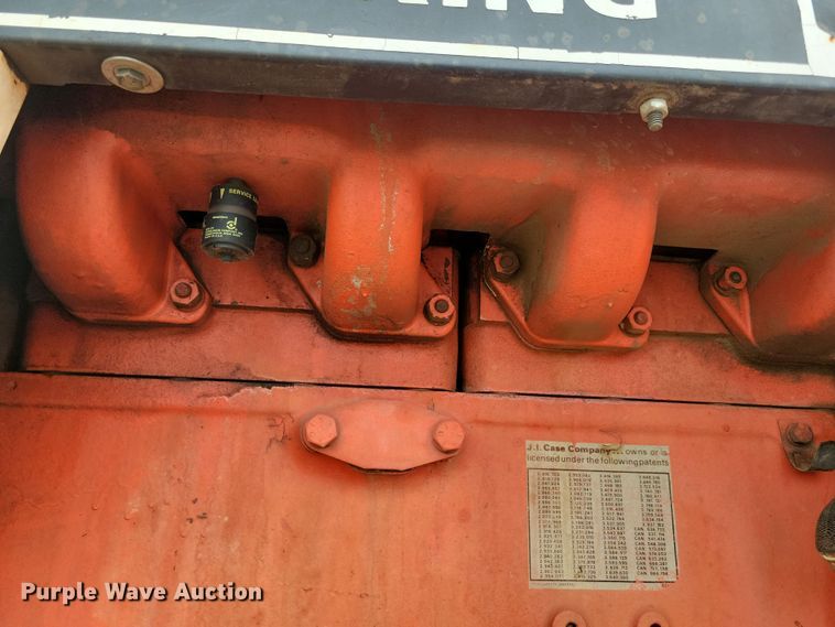 image for item NB9838 1976 Case 1070 tractor