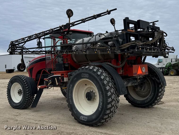 image for item NN9569 2011 Apache AS1020 sprayer