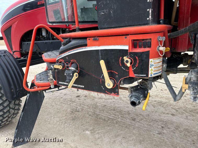 image for item NN9569 2011 Apache AS1020 sprayer