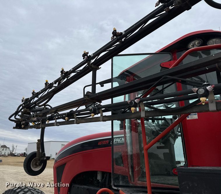 image for item NN9569 2011 Apache AS1020 sprayer