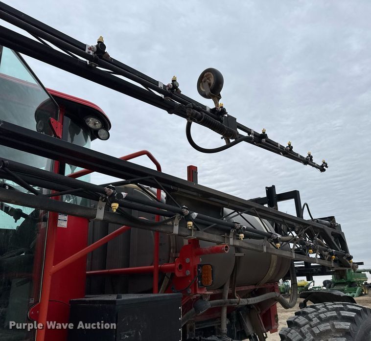 image for item NN9569 2011 Apache AS1020 sprayer