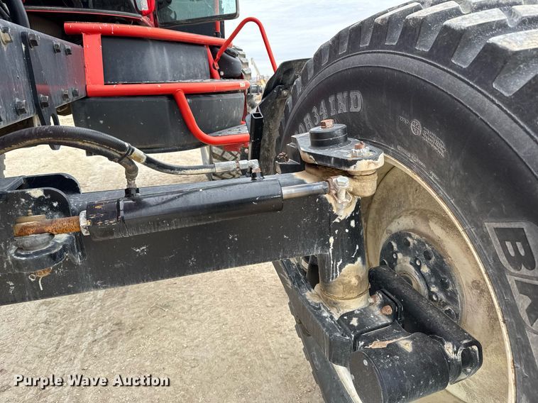 image for item NN9569 2011 Apache AS1020 sprayer