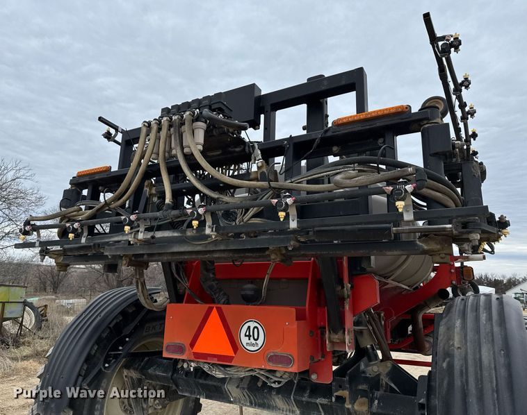 image for item NN9569 2011 Apache AS1020 sprayer