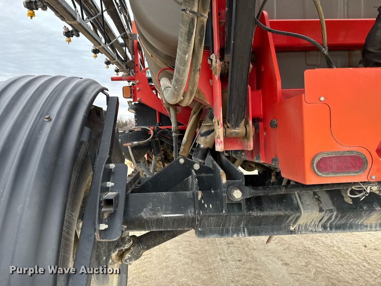 image for item NN9569 2011 Apache AS1020 sprayer