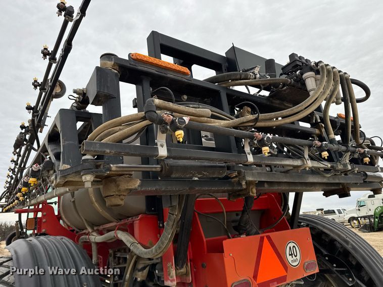 image for item NN9569 2011 Apache AS1020 sprayer