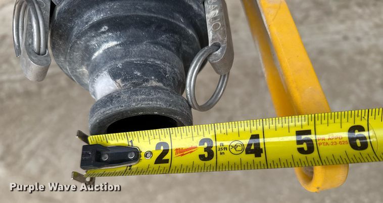 image for item NN9569 2011 Apache AS1020 sprayer