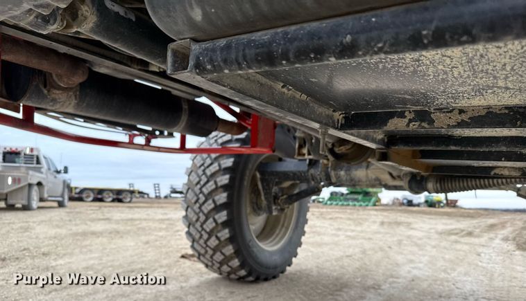 image for item NN9569 2011 Apache AS1020 sprayer