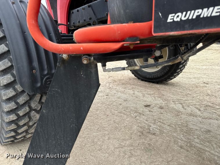 image for item NN9569 2011 Apache AS1020 sprayer