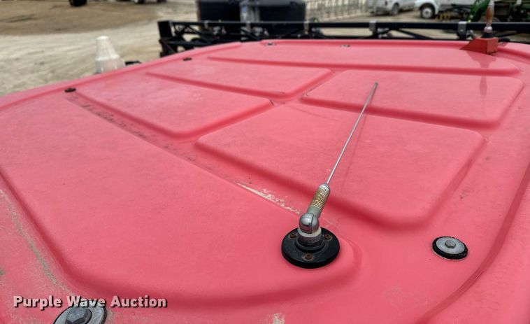 image for item NN9569 2011 Apache AS1020 sprayer