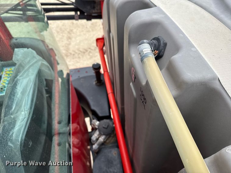 image for item NN9569 2011 Apache AS1020 sprayer