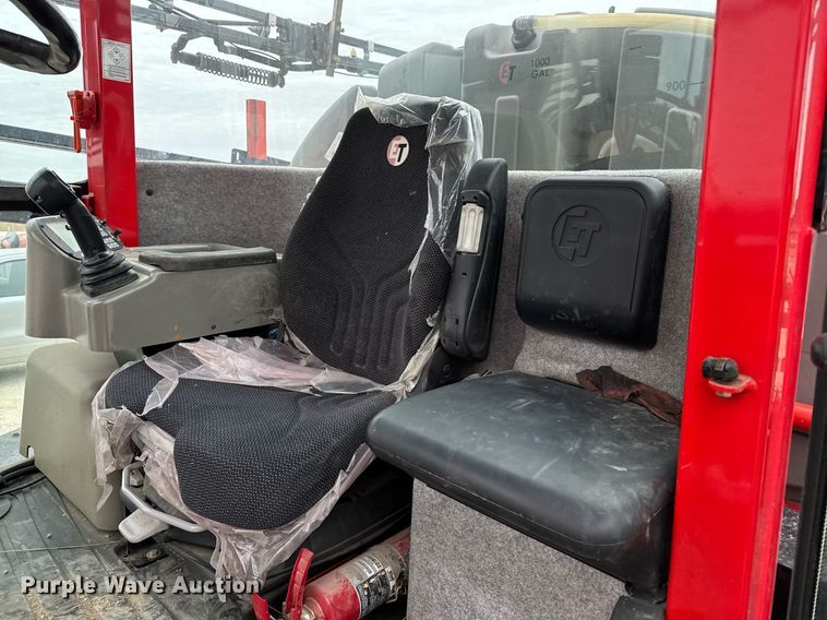 image for item NN9569 2011 Apache AS1020 sprayer