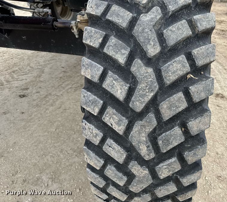 image for item NN9569 2011 Apache AS1020 sprayer