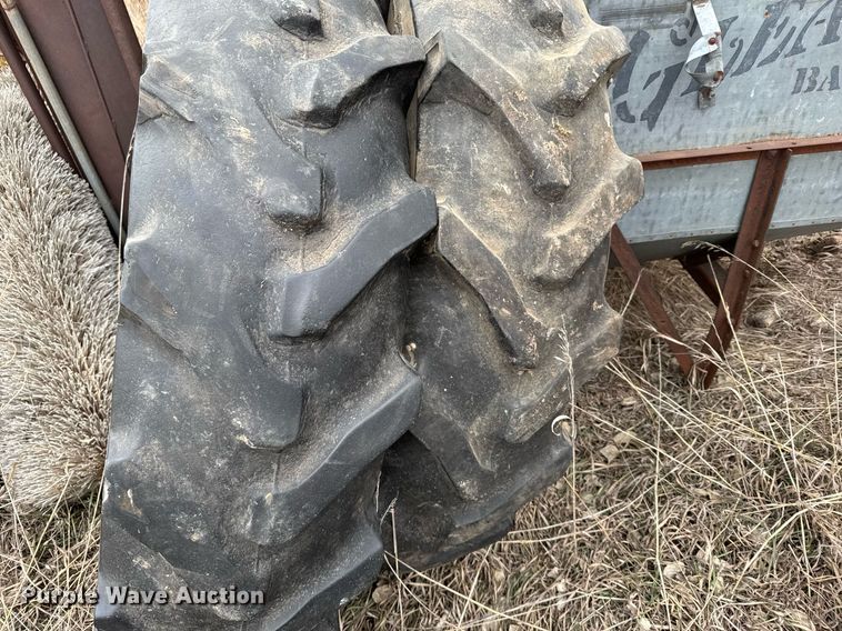 image for item NN9569 2011 Apache AS1020 sprayer