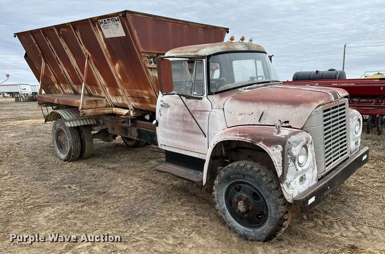 image for item NN9570 1964 International 1600 INT feed delivery truck