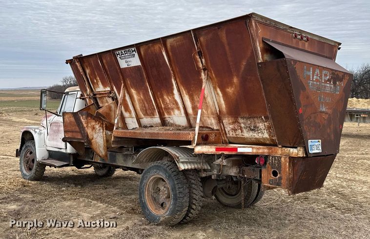 image for item NN9570 1964 International 1600 INT feed delivery truck